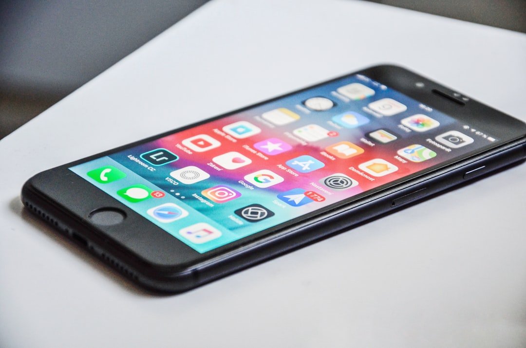 iPhone Black Screen of Death: Causes and Solutions